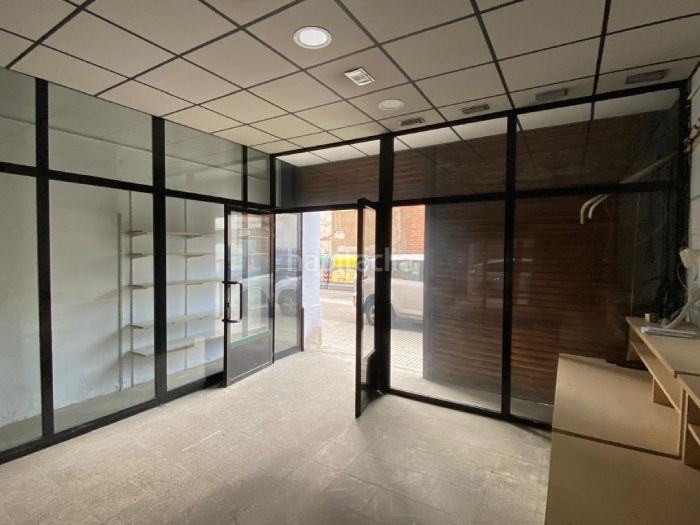 Foto ecd2b66e-8dea-4540-9982-99d6705c2dae. Locale commerciale in carrer urgell 4 in Mollerussa