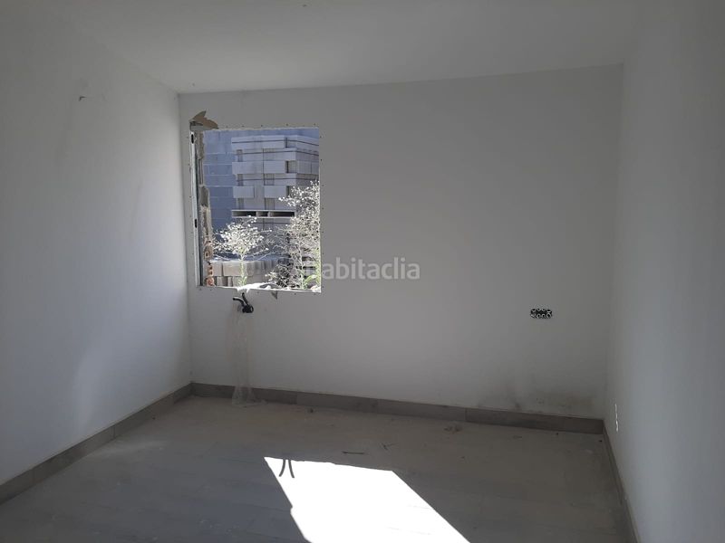Foto 1d3199c8-736e-4b23-a6d9-b583a381e70b. Nau industrial a Balaguer