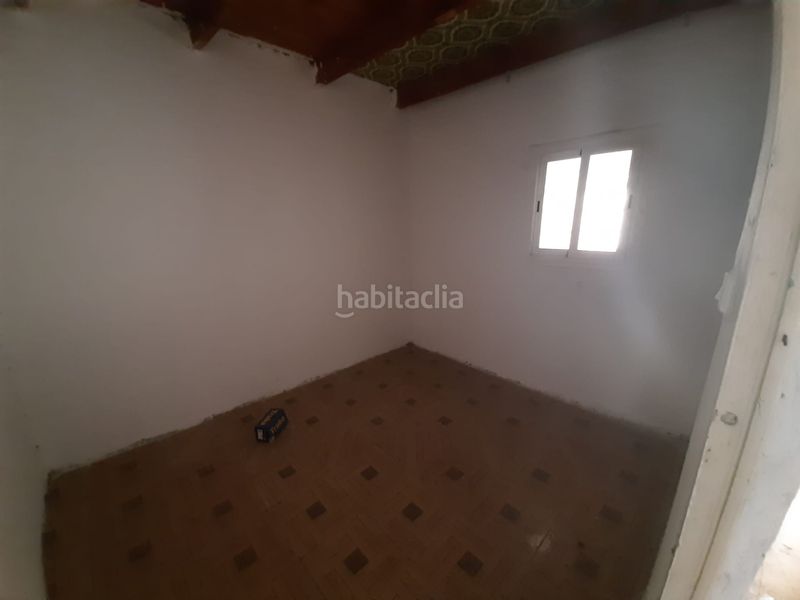 Foto 54ec200f-b875-4011-8f57-dea31176b4ed. Casa aparellada a Belianes