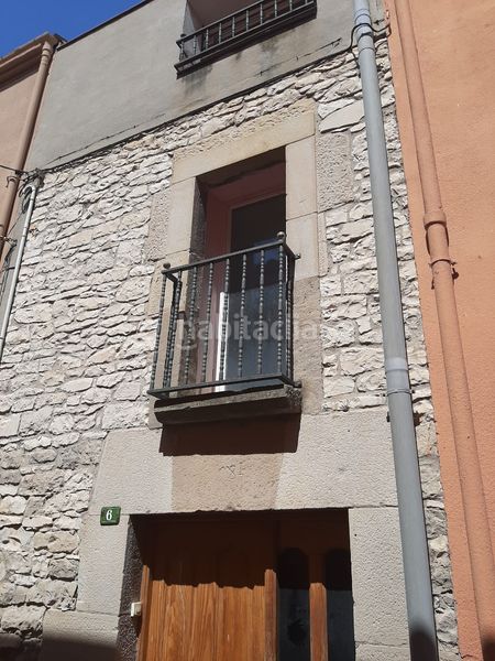Foto f121cf15-e28e-4982-a7c7-cb7d45b4fc06. Casa aparellada a Belianes