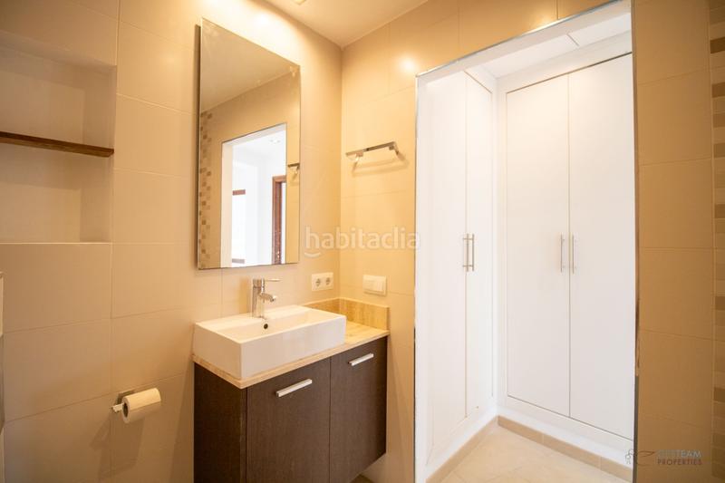 Foto 1a0460f2-6cb2-474e-a98a-334171d3c5b5. Casa  con espectaculares vistas a las montañas construida en el año 2011! en Andratx