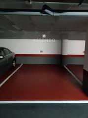 Aparcament cotxe  Florencio castillo. En avda. papa negro se vende plaza de garaje en parking cerrado.
