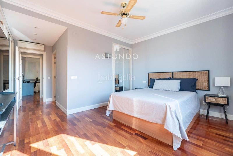 Foto 1af9ea29-8a38-4ff2-be43-e21acfdc8fc9. Rent flat with heating parking pool in Niño Jesús Madrid