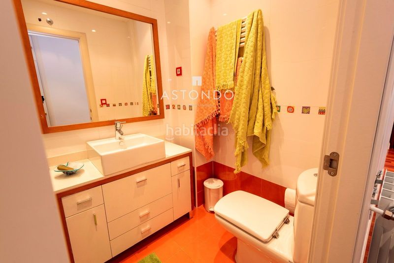 Foto 203f37ef-319f-4935-8e47-d3c68756ee31. Rent flat with heating parking pool in Niño Jesús Madrid