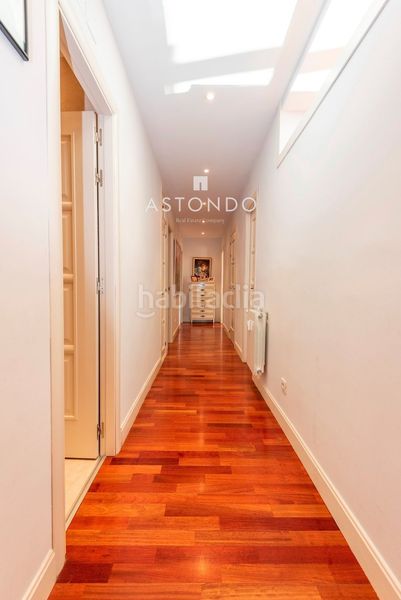 Foto 4462872b-ccfc-4f37-8fa2-237e321330f3. Rent flat with heating parking pool in Niño Jesús Madrid
