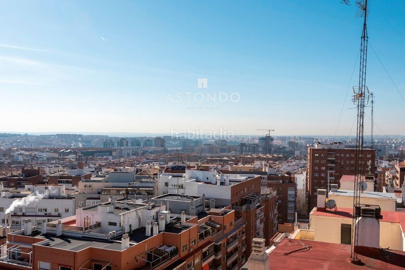 Foto 5be41cfb-a4b7-418d-ad8b-f6d1fe8e4179. Rent flat with heating parking pool in Niño Jesús Madrid