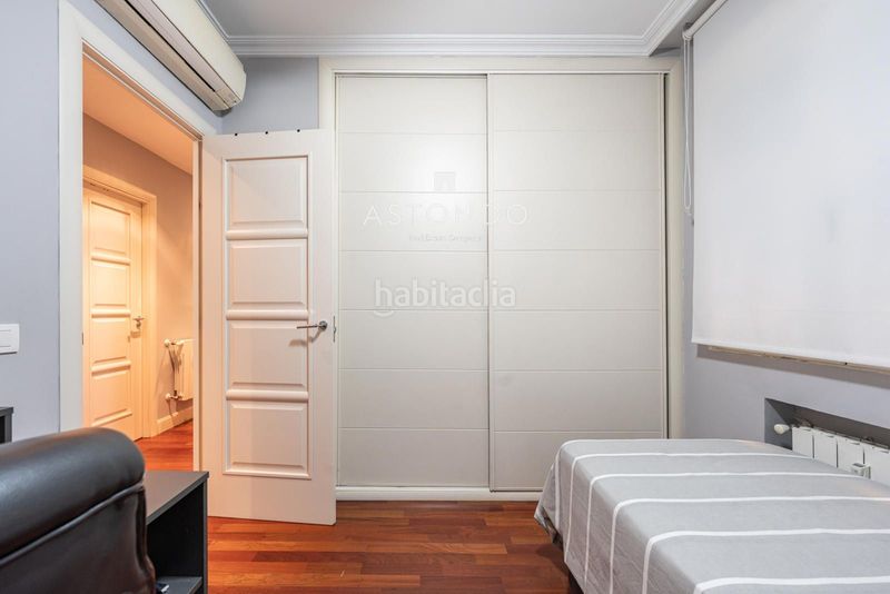 Foto 791087db-ec0f-41b1-8548-f83d064631c7. Rent flat with heating parking pool in Niño Jesús Madrid