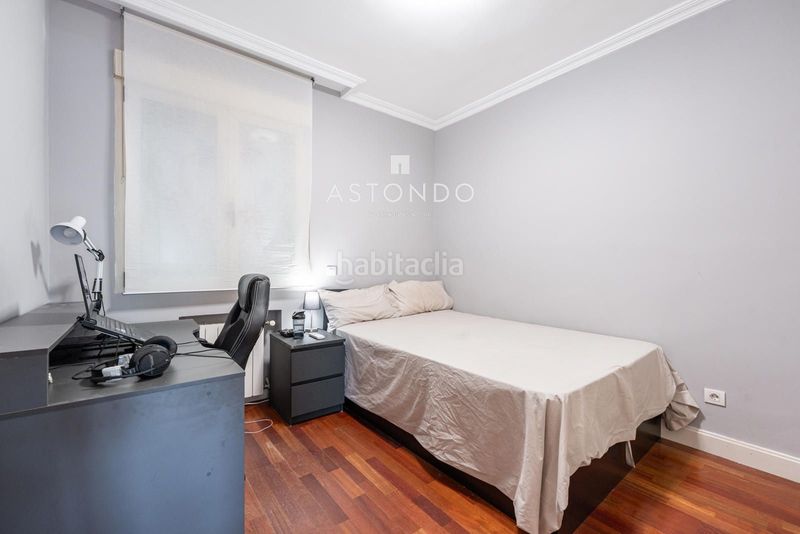 Foto e9fe4d61-d415-4c6c-adff-45d32d520607. Rent flat with heating parking pool in Niño Jesús Madrid