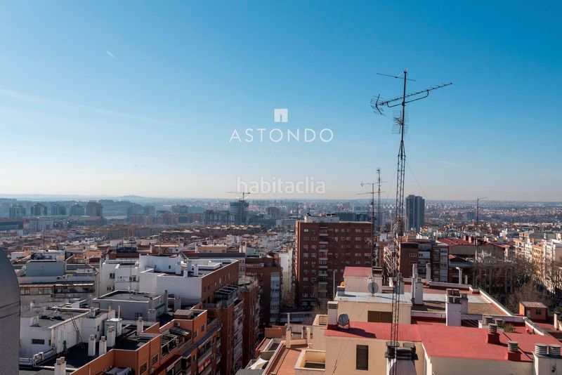 Foto f473f9e7-8216-49c9-9b20-08d95cb288f1. Rent flat with heating parking pool in Niño Jesús Madrid