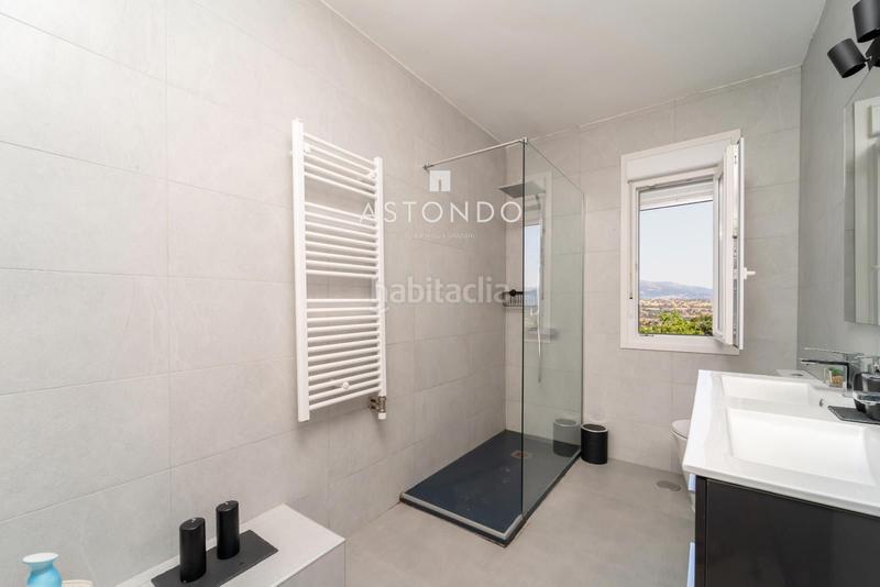 Foto 790ae9d4-dc99-48e6-bd3d-6b216b9efcc1. Chalet con riscaldamento parcheggio piscina in Soto del Real