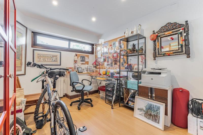 Foto 2ef75be0-c757-41bb-ba1a-c87c06202298. Reihenhaus mit heizung parking pool in Canillas Madrid