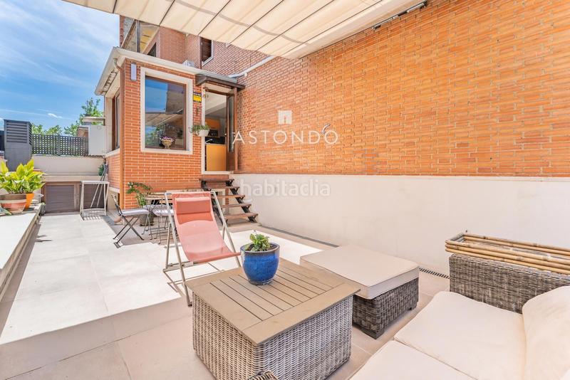 Foto 8b35143e-ddda-4dce-9444-05c7abe12fe7. Reihenhaus mit heizung parking pool in Canillas Madrid