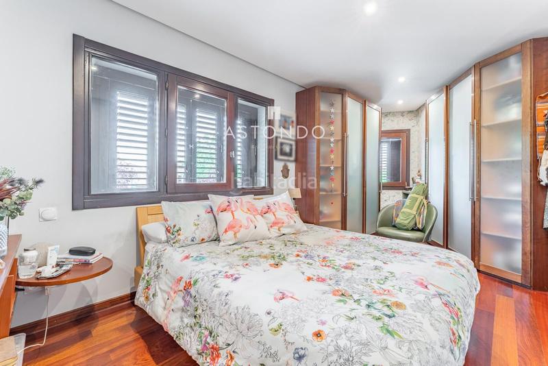 Foto 8c81d2dd-34e9-4b64-abdd-ca1dd9b9b2df. Reihenhaus mit heizung parking pool in Canillas Madrid