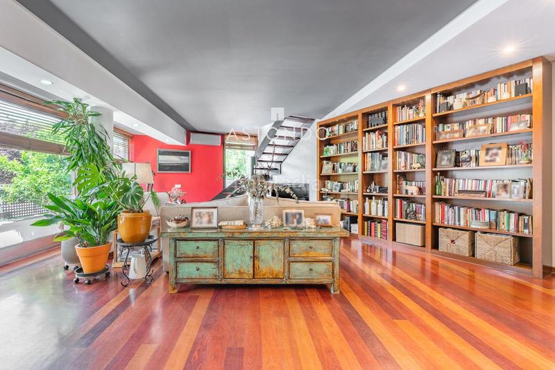 Foto a897109f-5ba3-4ea6-b4c2-8306303f43f5. Reihenhaus mit heizung parking pool in Canillas Madrid