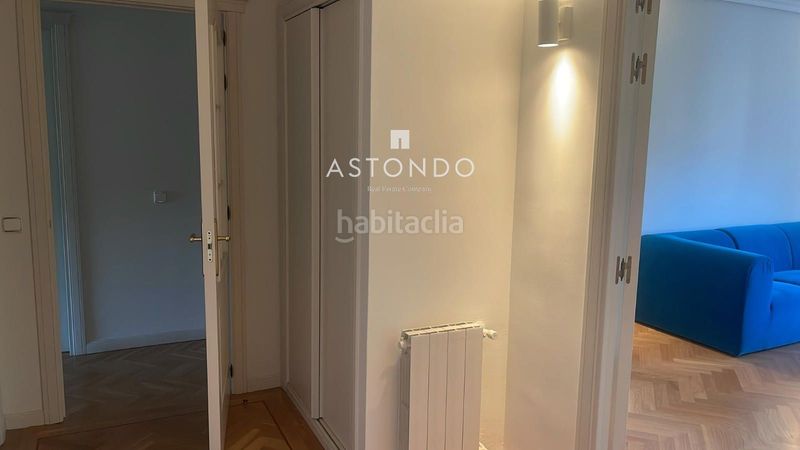 Foto 4dee4ca7-23b7-446b-a0e9-b2b2d5689441. Rent flat with heating parking pool in Pinar del Rey Madrid