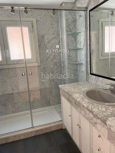 Foto 94e47f78-4ba4-474b-ac3a-eed82380c229. Rent flat with heating parking pool in Pinar del Rey Madrid