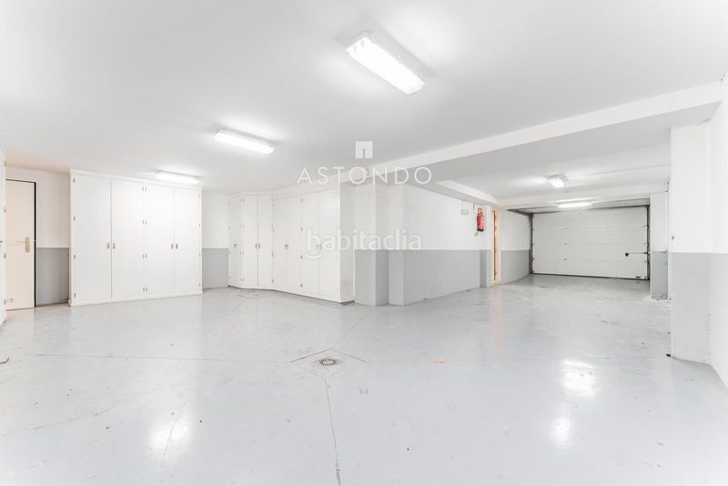 Foto b3c2dde7-c494-4ab0-9cd3-eee49490542e. Lloguer casa adossada amb calefacció aparcament piscina a Madrid