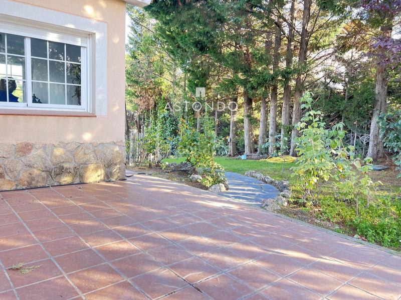 Foto 119b42b2-3047-47ee-a6a1-3ef49afc51b5. Chalet con riscaldamento parcheggio piscina in Ciudalcampo