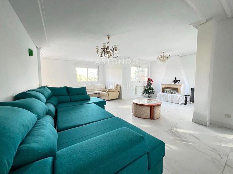 Foto 52c3c24d-1c37-4e97-a2c6-873ba3f1ba78. Chalet con riscaldamento parcheggio piscina in Ciudalcampo