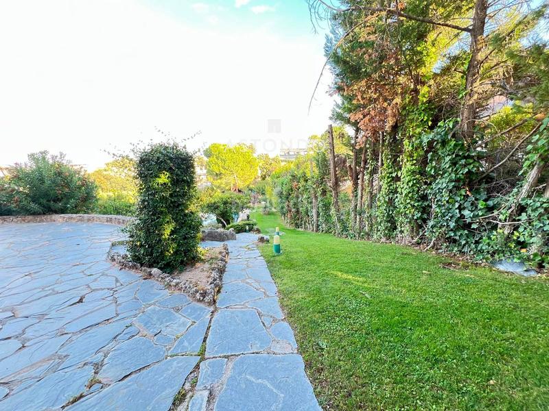 Foto 94457f57-71bc-479a-8124-d80e3eb92155. Chalet con riscaldamento parcheggio piscina in Ciudalcampo