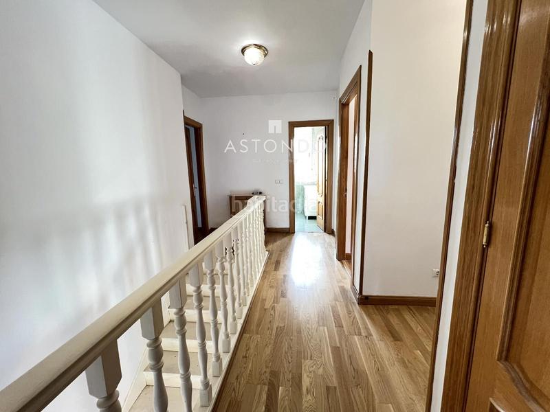 Foto 96b7e97a-6c22-4c36-84ea-f2aa3322cda6. Chalet con riscaldamento parcheggio piscina in Ciudalcampo