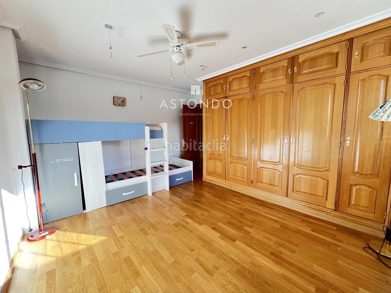 Foto ab94a39e-6698-476d-b002-341c5ef44c9e. Chalet con riscaldamento parcheggio piscina in Ciudalcampo