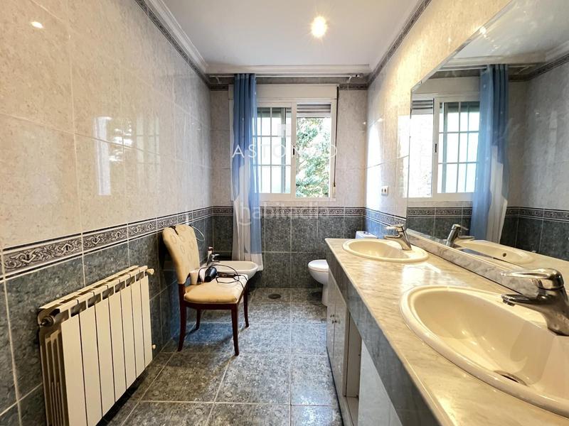 Foto c849b277-6494-4876-aeab-9fb79dfafc02. Chalet con riscaldamento parcheggio piscina in Ciudalcampo