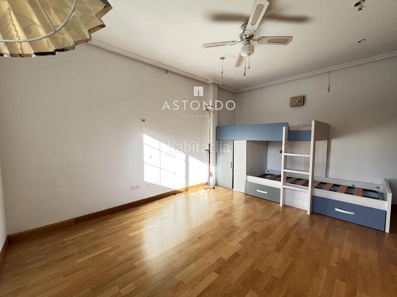 Foto d4371b2e-bd52-4b2c-839a-cfb77dddac95. Chalet con riscaldamento parcheggio piscina in Ciudalcampo