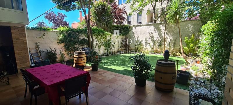 Foto 58b1c4de-36e4-4a14-a252-aefa55513498. Affitto casa a schiera con riscaldamento parcheggio piscina in Madrid