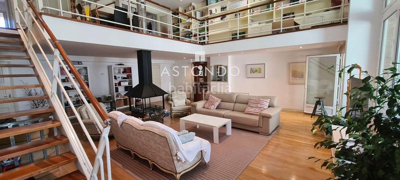 Foto 048e937a-329b-46d2-a700-3872e27ac44f. Rent semi detached house with heating parking pool in Madrid