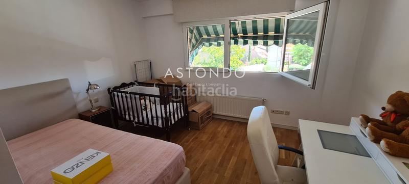 Foto 752dae21-3649-4070-9775-fbf83e572193. Rent semi detached house with heating parking pool in Madrid