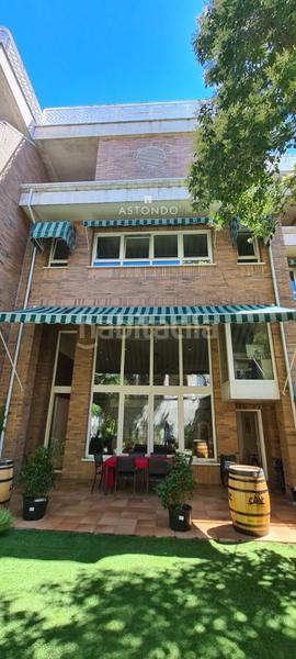 Foto 9749e5d3-7514-4fec-aed9-a831c64ca8ec. Rent semi detached house with heating parking pool in Madrid