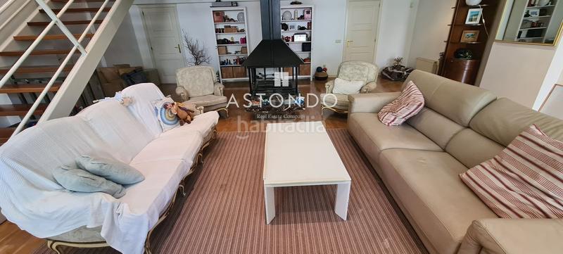 Foto 9b5c188c-4bb2-41c7-a269-98f121a148f4. Rent semi detached house with heating parking pool in Madrid