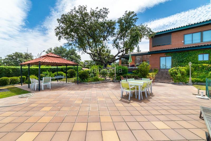 Foto 4b3cf792-d42d-49a8-ae3a-af5fb1515c56. Chalet con riscaldamento parcheggio piscina in Ciudalcampo