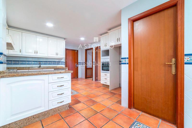 Foto f6c86888-1b81-4d04-8b31-eaa24842b87f. Location appartement avec chauffage parking dans Apóstol Santiago Madrid