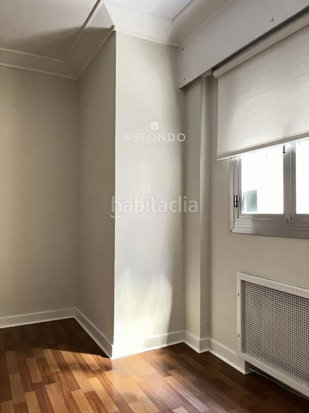 Foto e78ddc42-9314-463a-9d4a-00bfc04b5abb. Rent flat with heating parking in San Juan Bautista Madrid