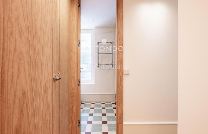 Foto a84badc6-f819-4a95-8f31-d0e8c4035a4d. Alquiler piso precioso piso a estrenar en Recoletos amueblado de 2 dormitorios con garaje en Madrid