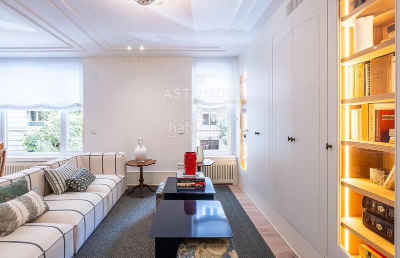 Foto 0bbb202f-9d03-4b40-a211-90cc0243b985. Rent flat with heating parking in Recoletos Madrid