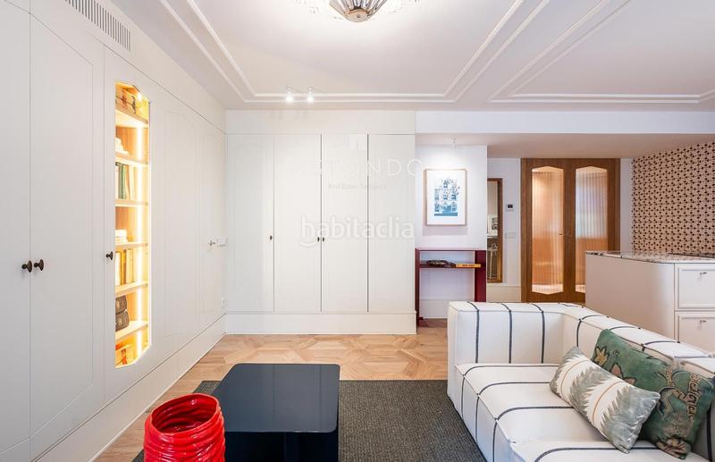 Foto f651cec6-1a3f-4203-a677-6e3a3e602a78. Rent flat with heating parking in Recoletos Madrid