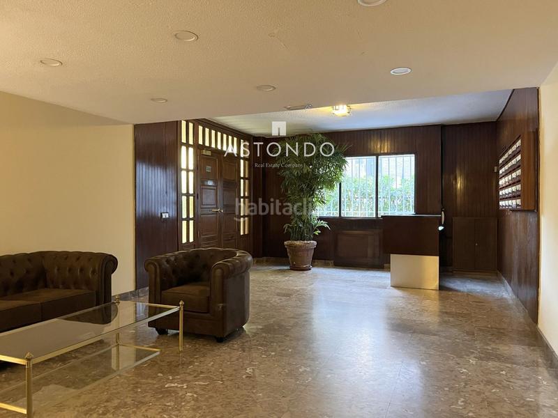 Foto 56170e37-b642-4b5c-a387-49602c2817e6. Rent flat with heating parking in San Juan Bautista Madrid