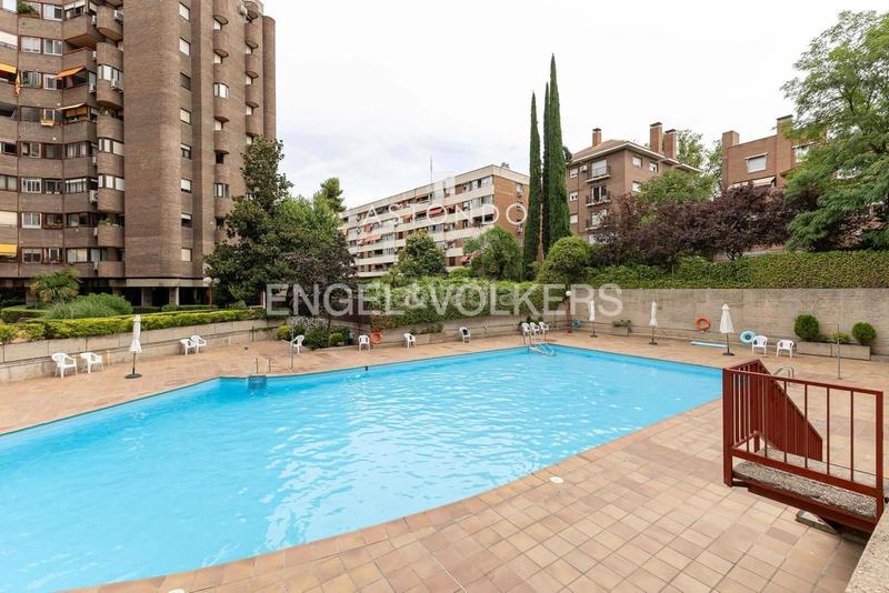 Foto b1229f72-6717-497d-8bc4-044387c5e9b8. Appartement avec chauffage parking piscine dans Colina Madrid