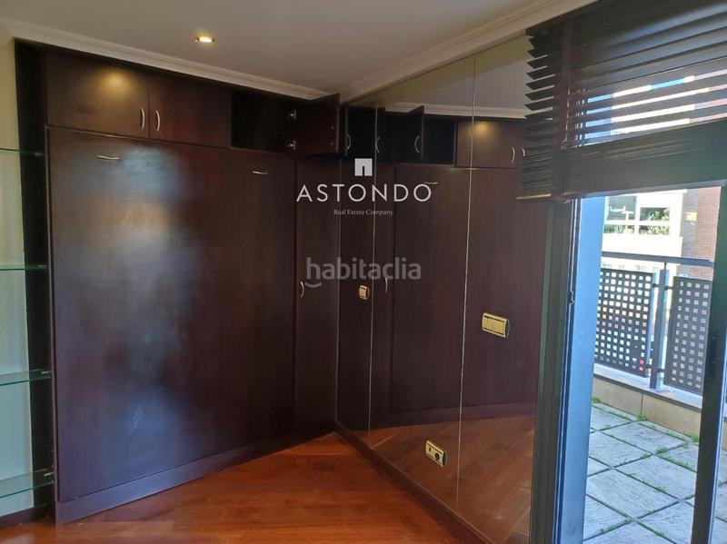 Foto 5f2d6b18-8784-452d-aadd-2105fc1ef0f8. Rent flat with heating parking pool in Colina Madrid