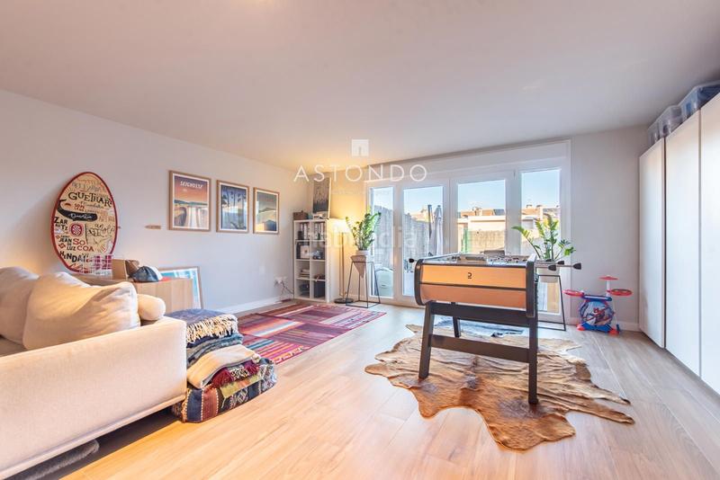 Foto 19804fa0-cca7-4510-ac43-31eca2afeefa. Reihenhaus mit heizung parking pool in Cobeña