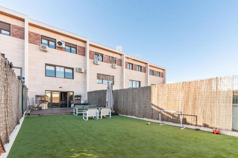 Foto 2600809e-beb5-44fc-85b3-5583ed7c464a. Reihenhaus mit heizung parking pool in Cobeña