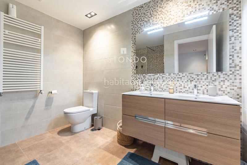 Foto 4f3e88f7-a3da-44fc-b7f9-73bde697199e. Reihenhaus mit heizung parking pool in Cobeña