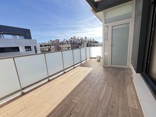 Pis  Ucrania. Moderno y luminoso piso en venta en alcal de henares de 3 dormi