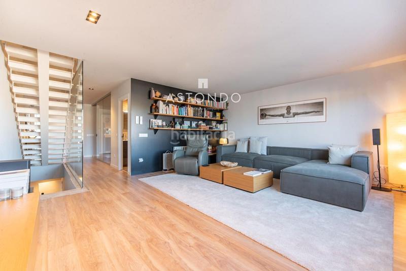 Foto 7cb42299-0d60-4c95-8d37-ff8080365392. Alquiler casa adosada se alquila adosado moderno con 4 habitaciones y 4 baños. garaje y piscina y zonas comunes en Cobeña