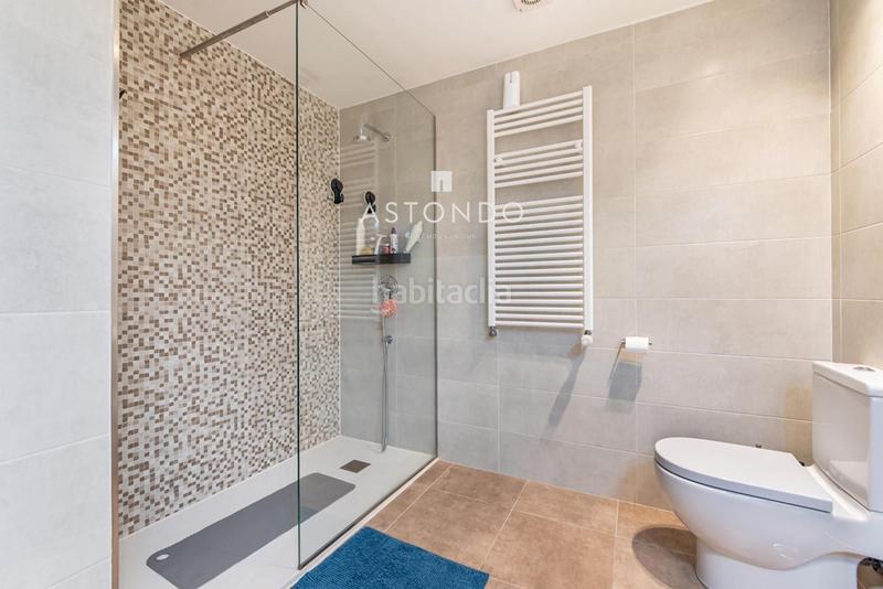 Foto 848540e9-bb81-4a33-9f88-6415c05109fa. Alquiler casa adosada se alquila adosado moderno con 4 habitaciones y 4 baños. garaje y piscina y zonas comunes en Cobeña