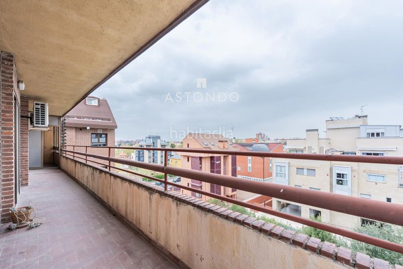 Foto 52d631a9-f262-4169-9bb8-e55654f5dcf2. Pis amb calefacció aparcament piscina a Colina Madrid