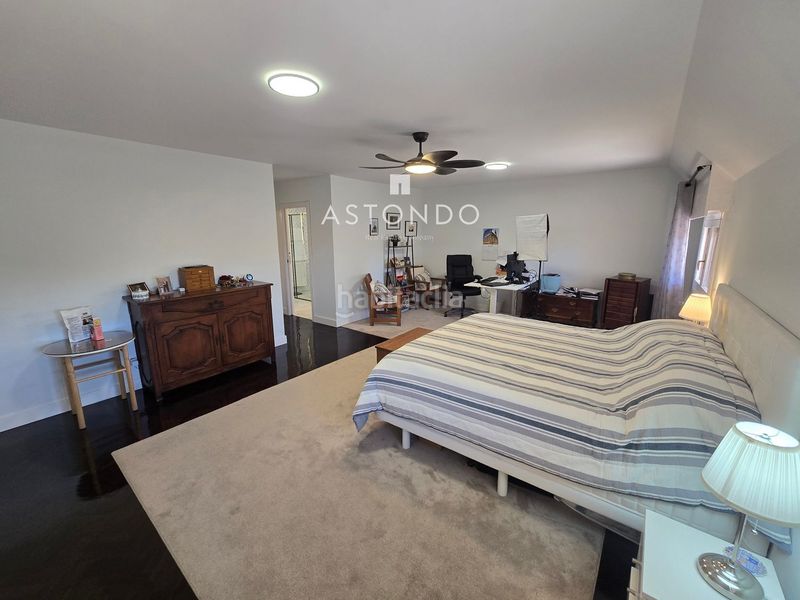 Foto 42426958-02db-4c7b-aa2e-bdc914049b20. Flat with heating parking pool in San Juan Bautista Madrid